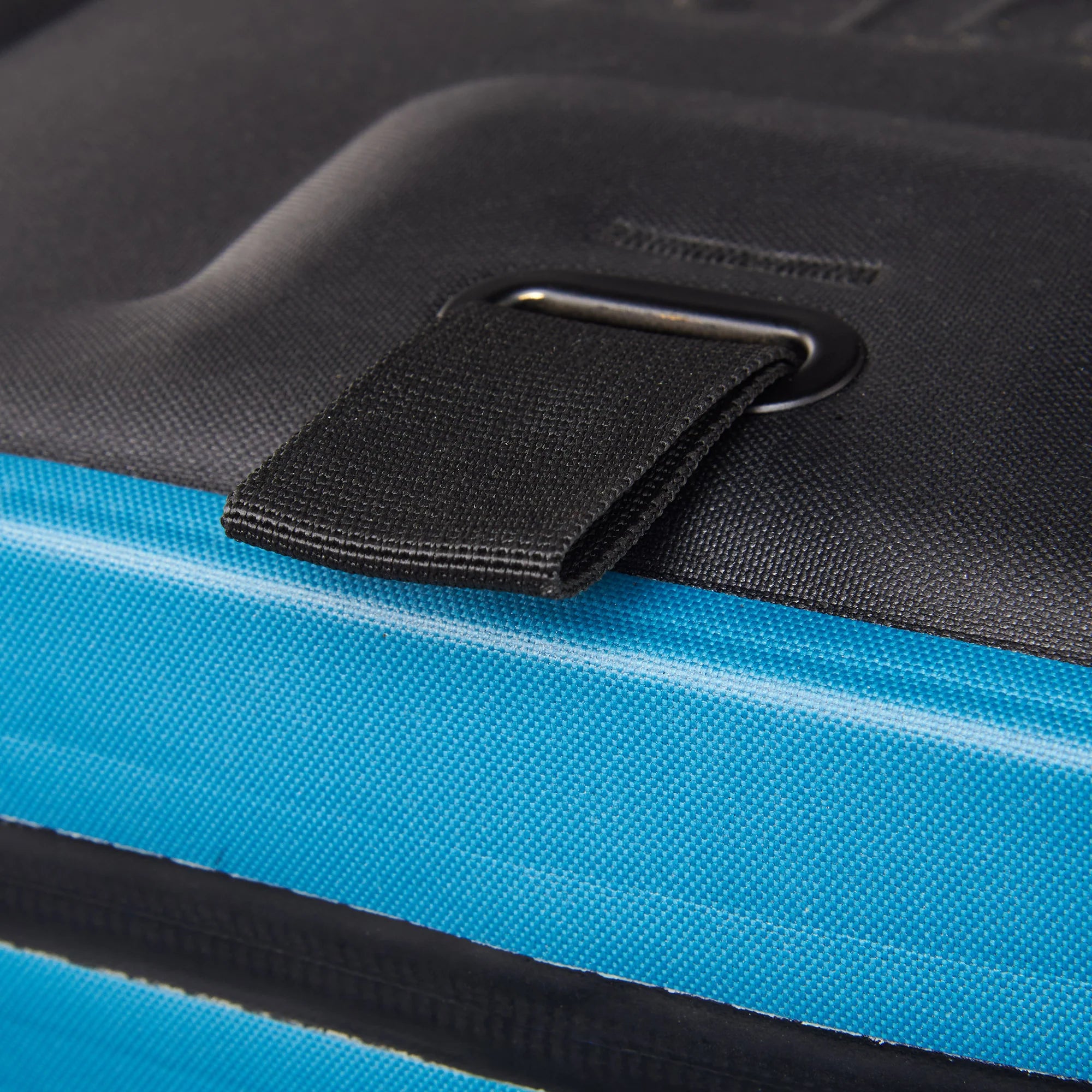 Igloo Outdoor Coolers Trailmate 18-Can Cooler Bag - Image 18