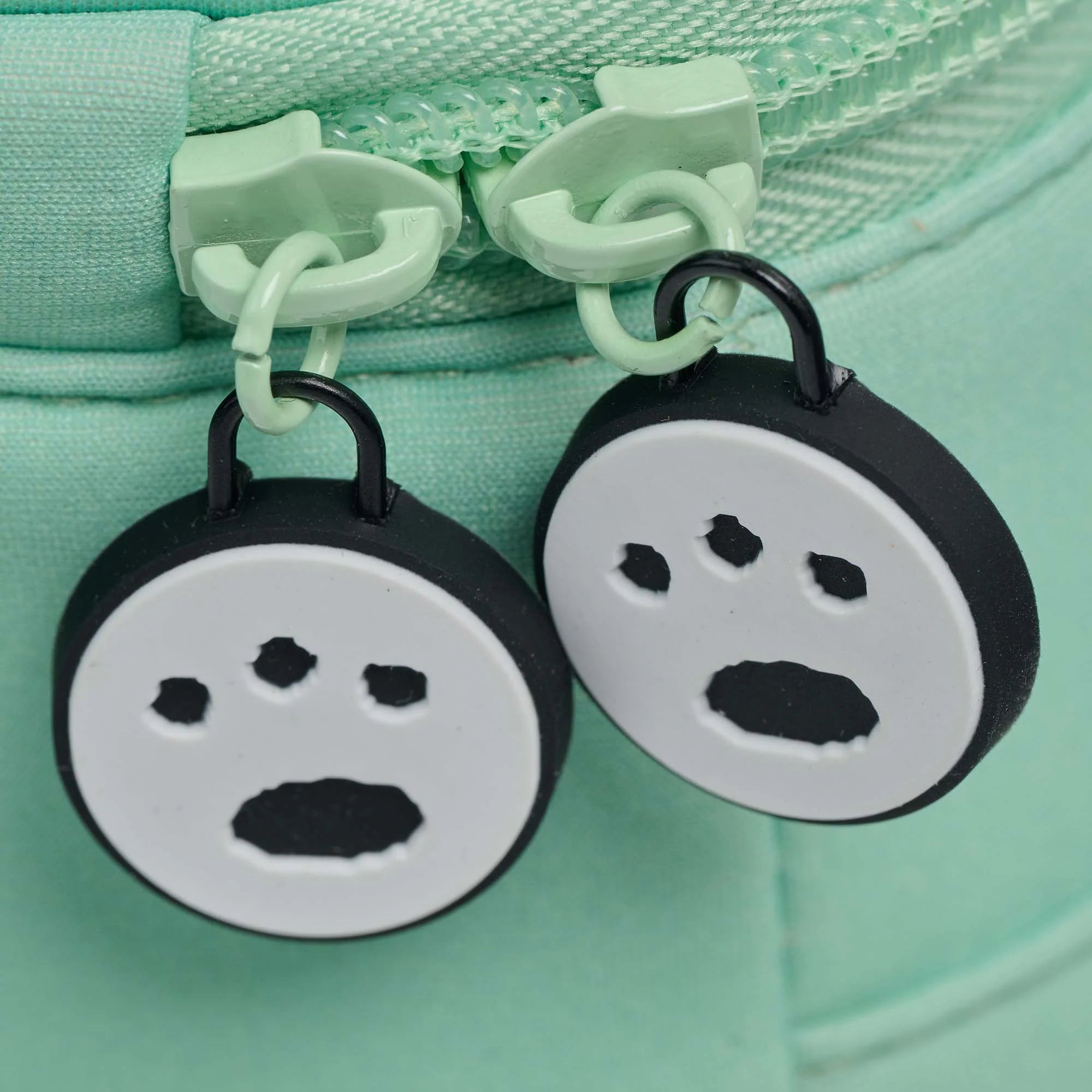 Igloo Outdoor Coolers Pochacco Square Lunch Cooler Bag - Image 5