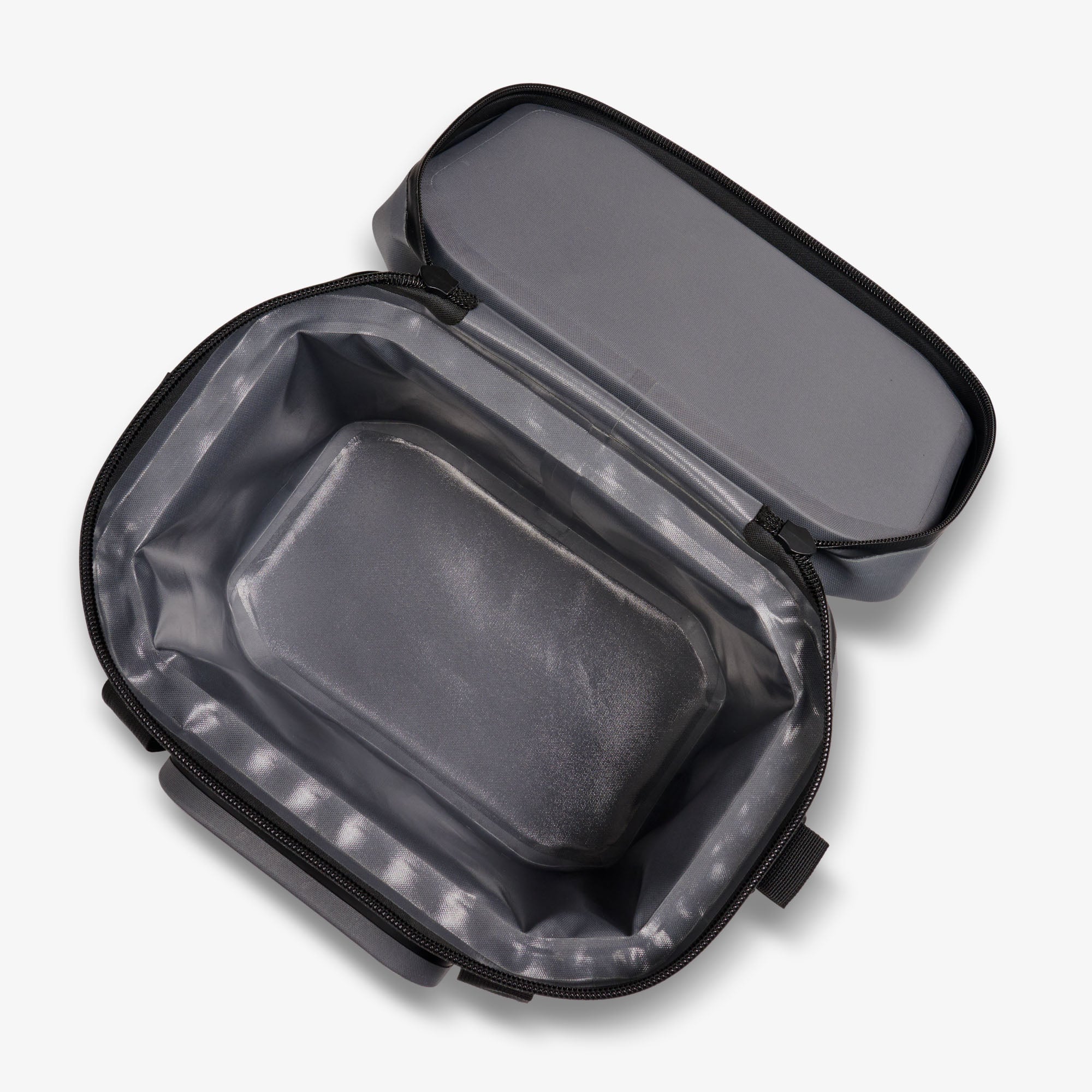 Igloo Outdoor Coolers Trailmate 18-Can Cooler Bag - Image 5