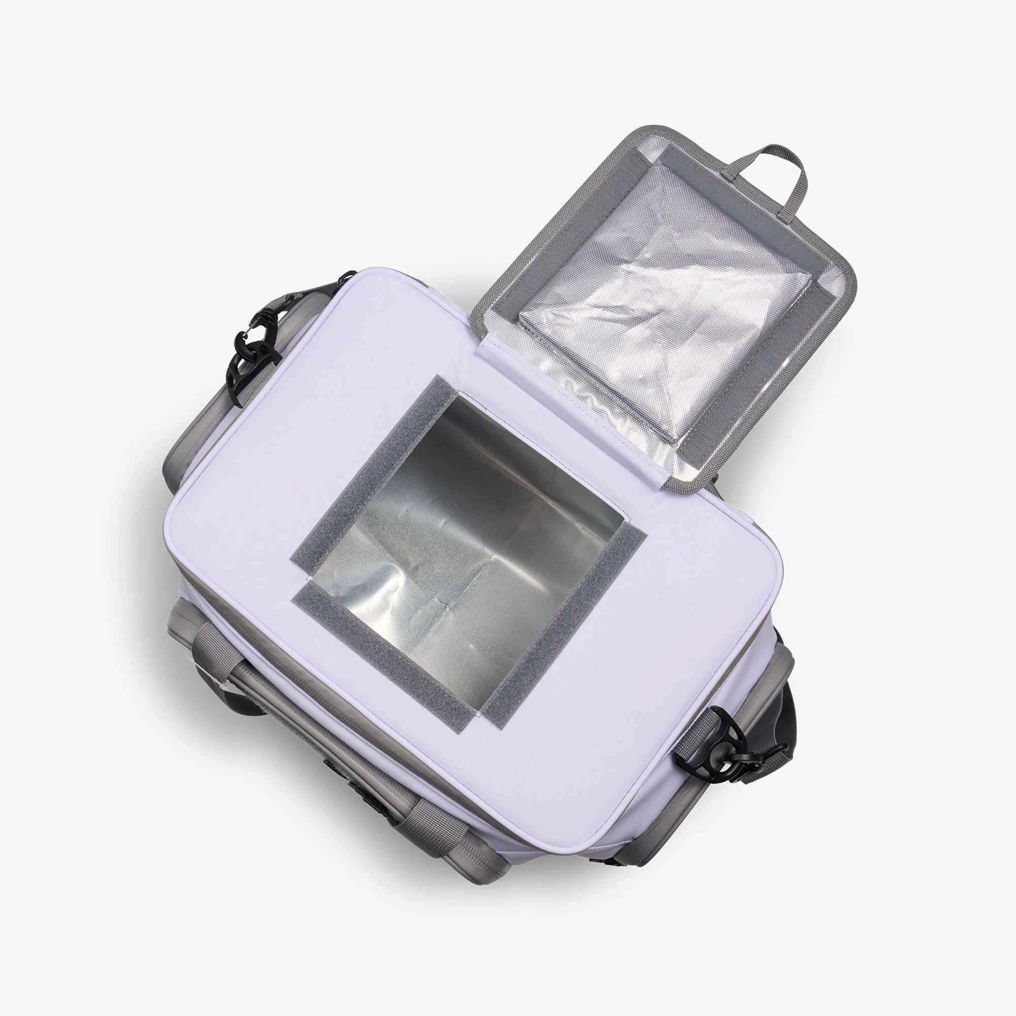 Igloo Outdoor Coolers Marine 30-Can Square Cooler Bag - Image 5